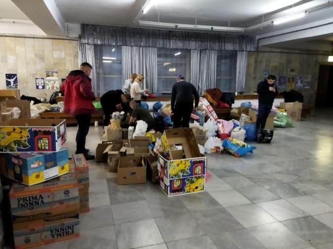 У Львові та області діють гуманітарні штаби. Як допомогти