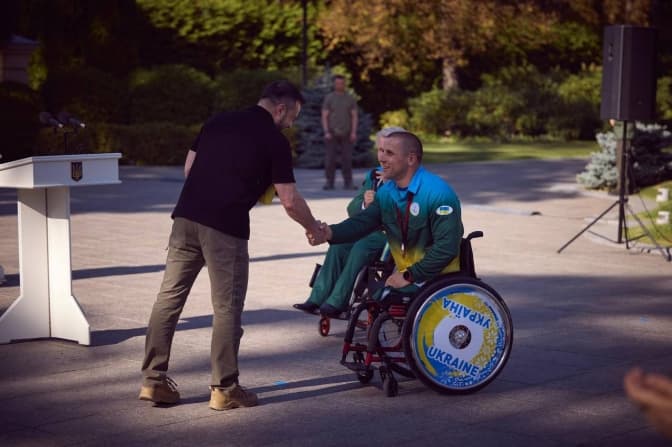 Зеленський нагородив паралімпійців зі Львівщини державними відзнаками