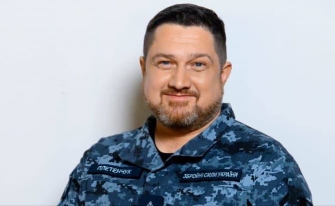 Офіцерів ВМС відмовилися обслуговувати в хостелі в Києві