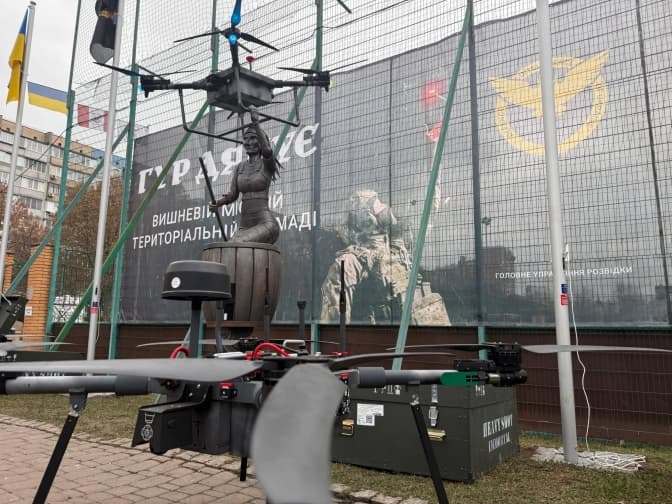 У Вишневому відкрили інтерактивний пам’ятник дрону «Баба Яга»