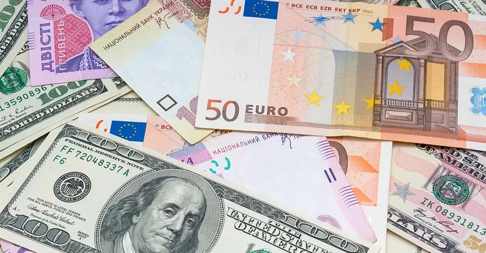 Гривня далі падає: курс НБУ на 13 січня