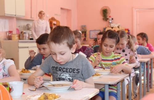 Вартість харчування у львівських дитсадках зросте. Хто і скільки платитиме?