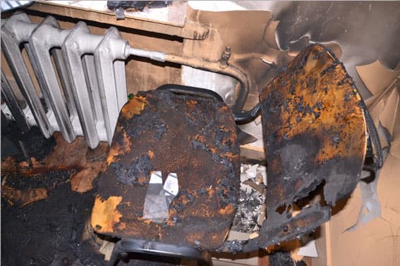 Фото дня: у Львові підпалили відділення поліції