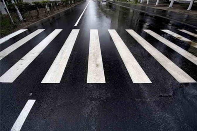 Львів'яни перекрили рух транспорту на вулиці Широкій