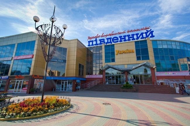 Підприємці прийшли під міськраду Львова, бо з них вимагають платити оренду на локдауні