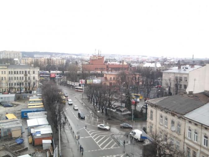 На площі 700-річчя Львова облаштують пішохідні переходи