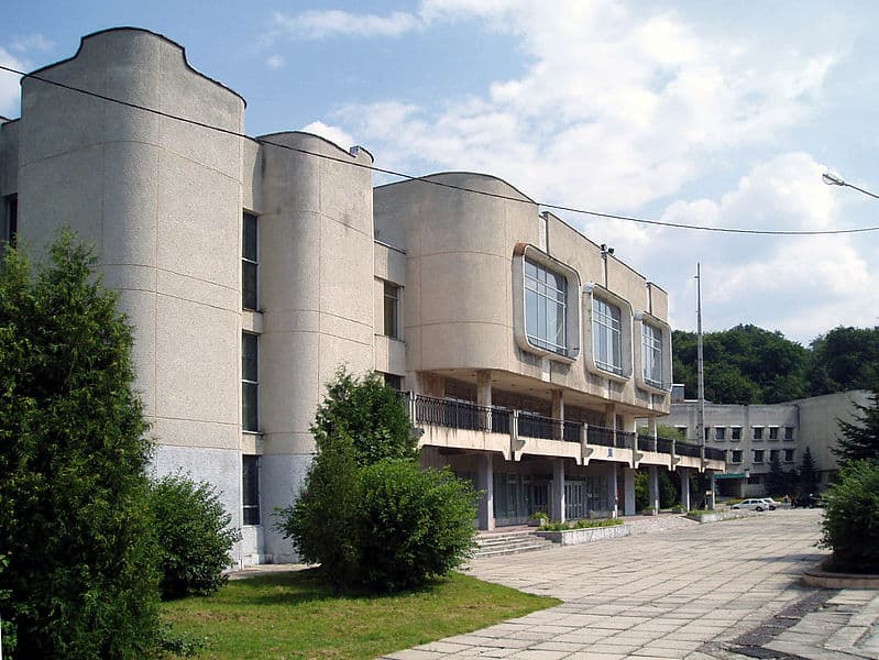 Шторки в міськраді теж легкозаймисті або Що буде з центром на Погулянці