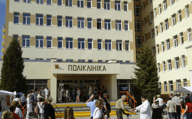 Як працюють медзаклади у Львові в умовах війни. Пояснення