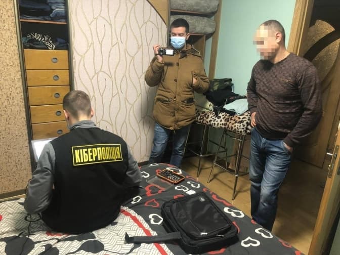 На Львівщині впіймали шахрая. Обманював торгуючи в інтернеті