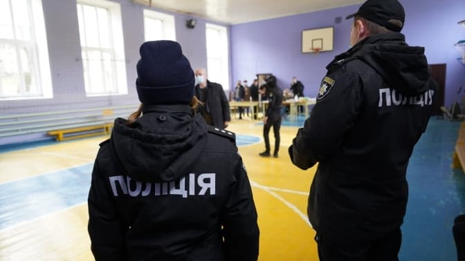 Поліція на Львівщині відкрила 5 кримінальних справ через порушення на виборах