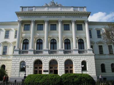 Ще плюс 500: Львівський виш очолив рейтинг ВНЗ, яким збільшили держзамовлення