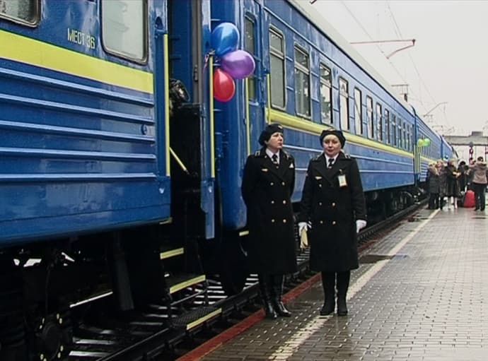 На свята призначили додатковий потяг Донецьк-Львів