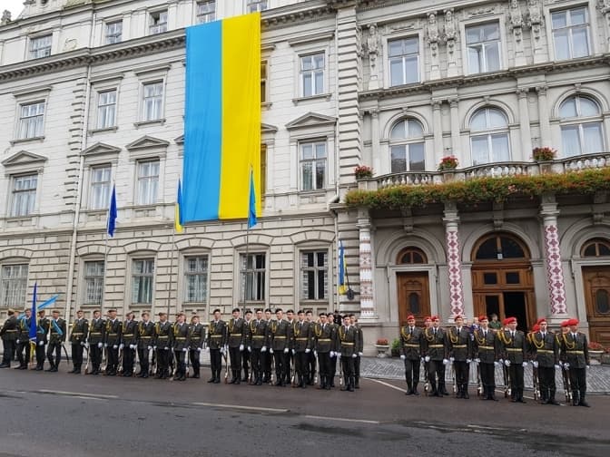 Як у Львові відзначають День прапора. Відео