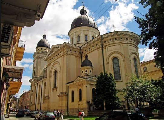 Львів’ян запрошують на ранкову молитву за участі паломників з Італії