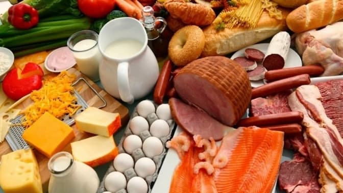 На скільки подорожчали продукти на Львівщині, якою була ялинка у Львові протягом 11 років та великий джазовий концерт на Jazz Bez. Ключове за 13 грудня