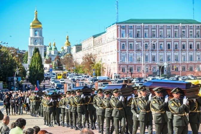 У Києві попрощалися зі спецпризначенцем Тарасом Шпуком та ще чотирма захисниками