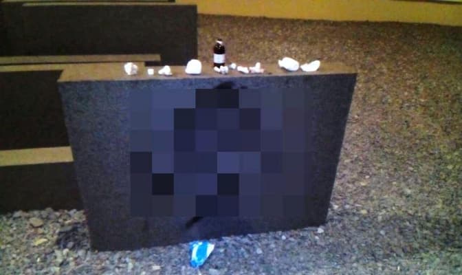 Житель Львова затримав осіб, які розмалювали плиту у Просторі синагог