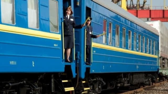 Укрзалізниця планує скоротити кількість провідників