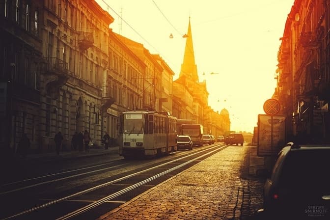 Наслідки стихії у Львові, новий ТРЦ та перший MCDONALD`S на Сихові. Головне за добу