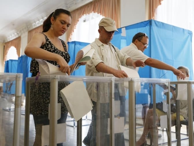 Будуть протести? Чому цього року можуть не відбутися вибори до райрад