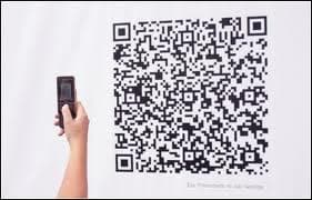 У львівському аеропорту розмістили QR-коди