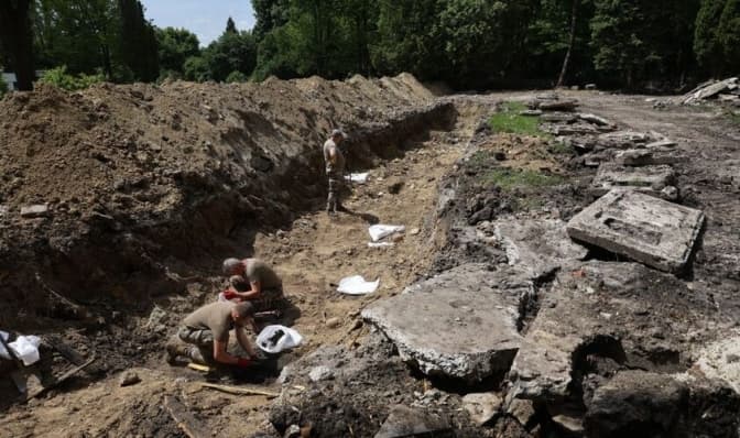 У Львові з Пагорба Слави ексгумували 90% радянських поховань