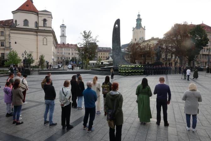 Рада підтримала законопроєкт про щоденну загальнонаціональну хвилину мовчання