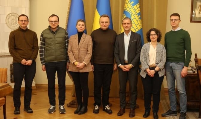 Представники Франції підтвердили надання Львову 5 млн євро на трамвайну колію біля центру «Незламні»