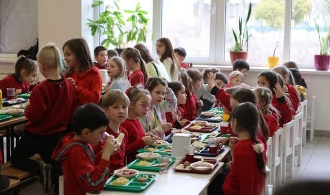 У Львові ще одна категорія учнів харчуватиметься безкоштовно