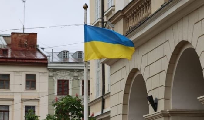 Сьогодні та завтра у Львові приспустять прапори в пам'ять про загиблих в Сумах