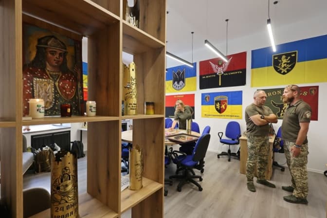 У Львові відкрили офіс патронатної служби 24-ої бригади. Які послуги там надаватимуть