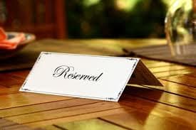 Львів'яни можуть бронювати столики в закладах міста он-лайн