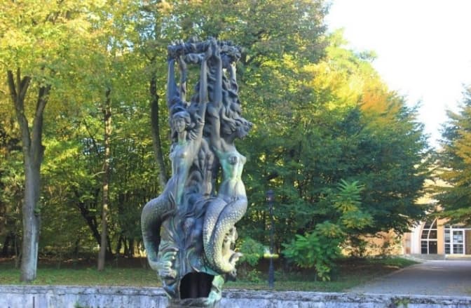 У Львові збирають підписи за реконструкцію або демонтаж історичного фонтану у Стрийському парку