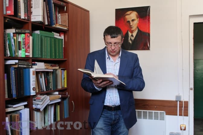 Бандера досі «воює». Руслан Забілий про культ Перемоги та маніпулювання минулим