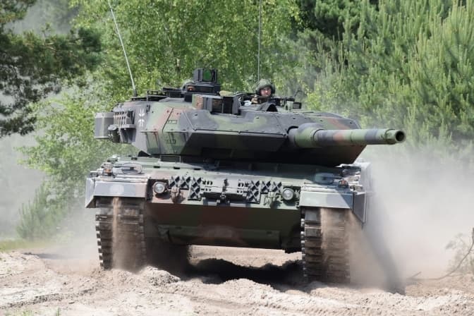 Польський танковий експерт розповів, скільки Leopard 2 потрібно ЗСУ
