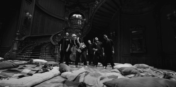 Гурт Kalush відзняв кліп на «Стефанію» у львівському Будинку вчених