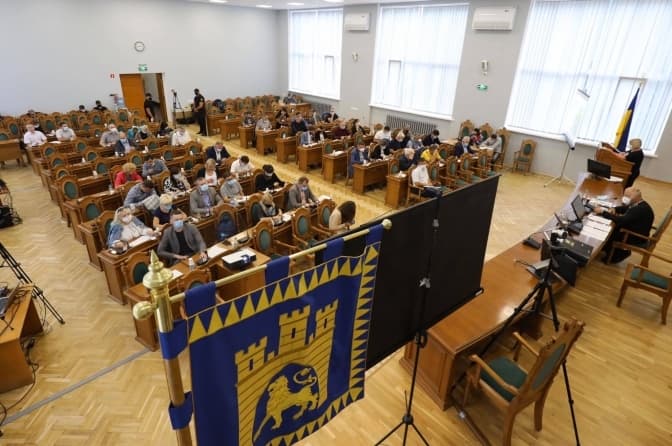 Скільки депутатів буде у раді Львівської ОТГ