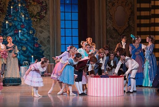 Маленьких львів’ян запрошують на різдвяну казку – виставу «Лускунчик»