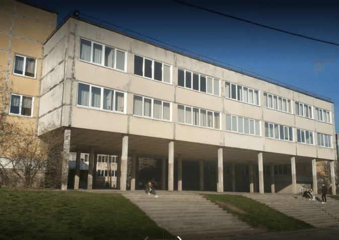 На відновлення львівського ліцею, який постраждав від російських ракет, виділять гроші