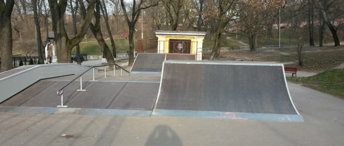 У Львові відновили відкритий скейт-парк. Фото