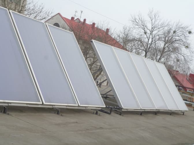 Львівську школу обігріває сонячна енергія. Яка економія?