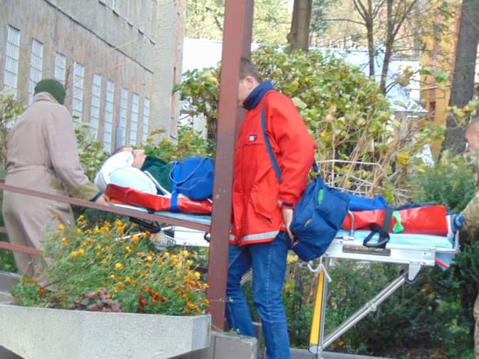 До Львова прибув борт із пораненими бійцями. Як допомогти