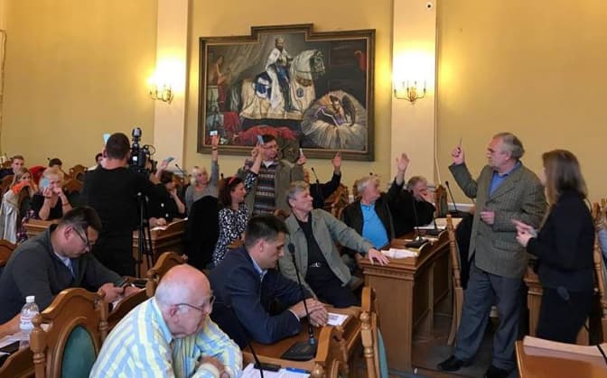 Громадські слухання привели у відповідність до статуту Львова