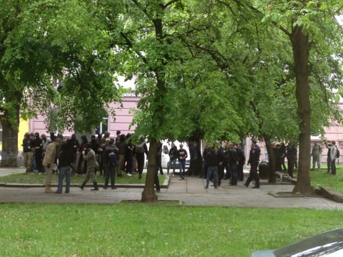 У Львові невідомі намагались знести пам'ятник письменнику Степану Тудору