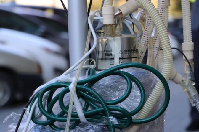 Скільки у лікарнях Львівщини є апаратів ШВЛ для порятунку хворих на Covid-19
