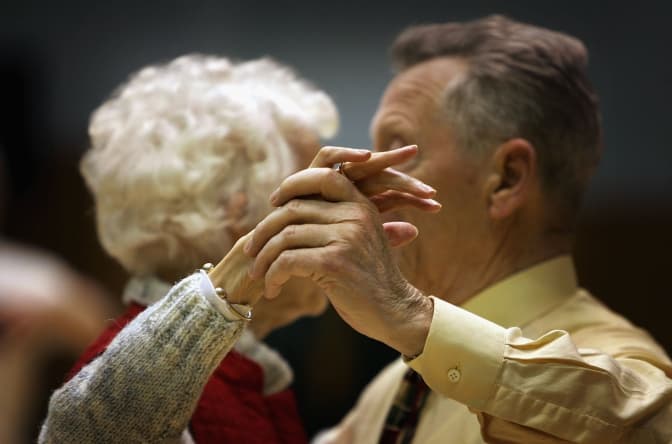 У нічному клубі Львова проведуть дискотеку для львів’ян старшого віку