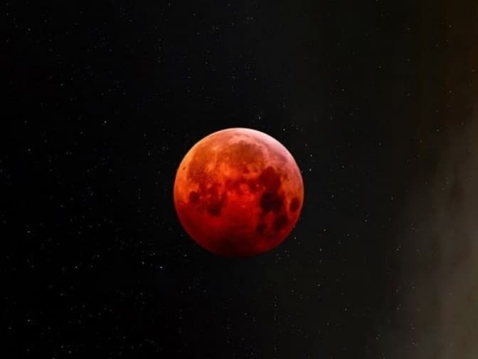 Фото умовне/ кривава повня