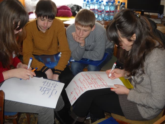 Львів’ян запрошують допомагати сиротам у навчанні