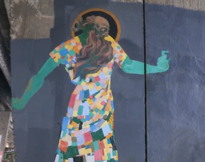 Мурали на опорах пішохідного моста у Львові. Свіжий погляд на скульптури Пінзеля