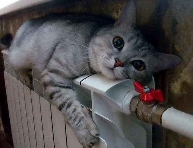 У Львові призупиняють подачу тепла